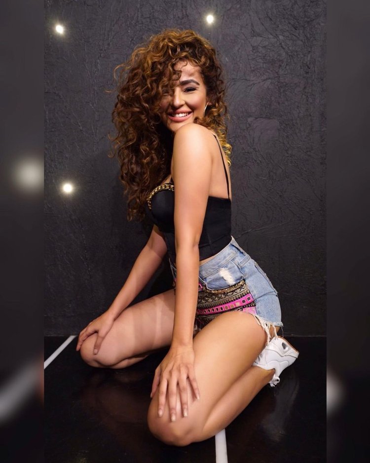 International Dance Day: Seerat Kapoor Says, Cinema Is My Karmabhoomi, But The Stage Is My Janmabhoomi