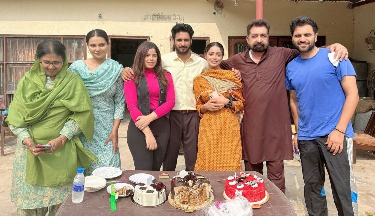 Sehnoor Celebrates Director Mehraaj's Birthday on the Sets of Their Web Series "FASAL" with the Entire Cast and Crew- Check Images