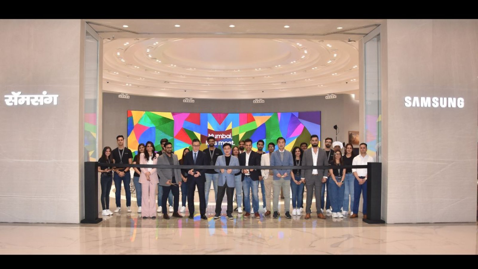 Samsung BKC Lifestyle Experience Store Opens Doors  at Jio World Plaza, Mumbai; Showcases AI-Enabled  Connected Device Experiences