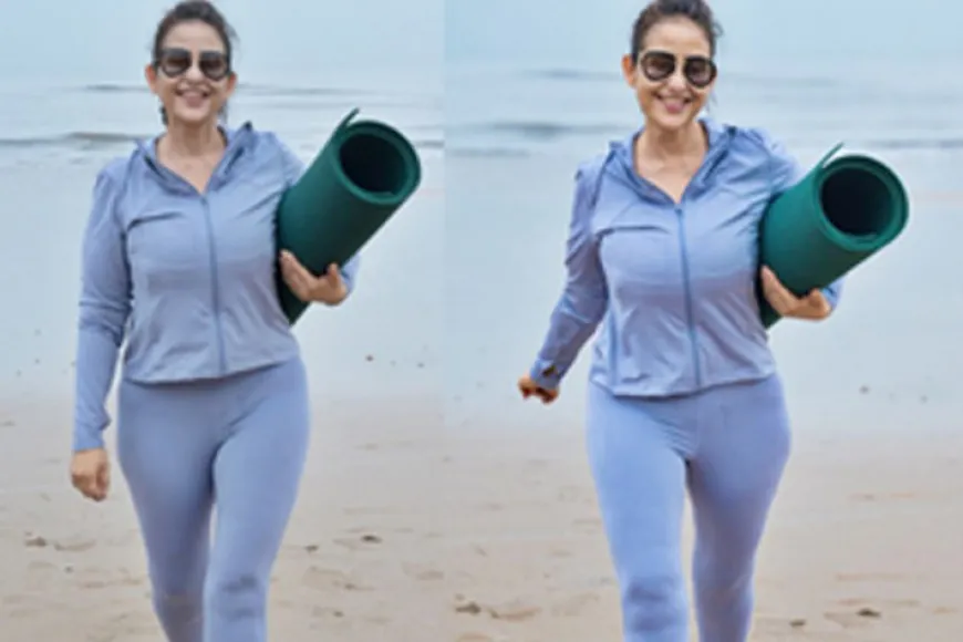 Manisha Koirala likes to do yoga; Posted a photo at her favourite place in Mumbai